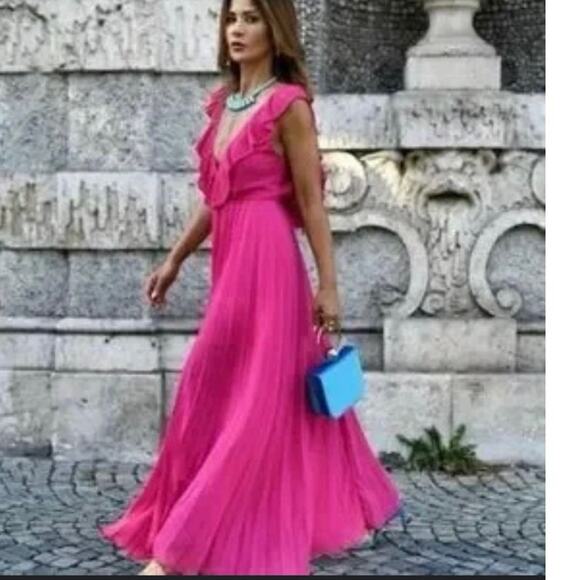Zara dress Small pink maxi blogger fave pleats southern romantic gauzy elegant